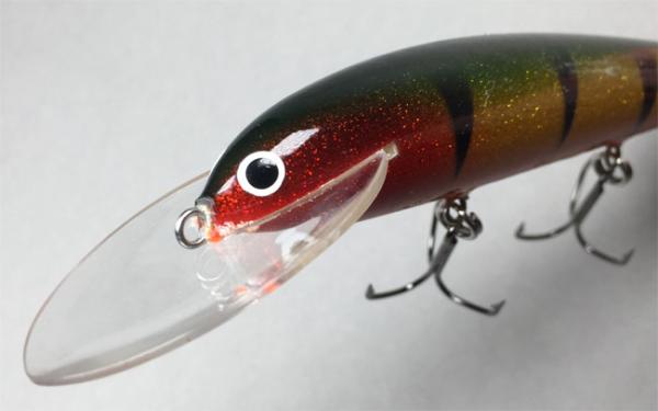 Karikko Wobbler, Länge: 18 cm, Farbe: Barsch Glitter 031, schwimmend, von Suomen Uistin The Finnish Lure Company (Jarmo Rapala)